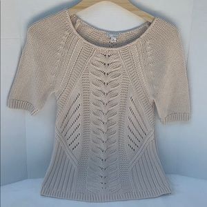 GAP (xs) cream short sleeve sweater